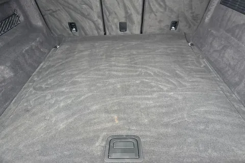 BG24WRE Audi Q8 SUV Launch Edition 55 TFSI quattro 340 PS tiptronic Thumbnail #7