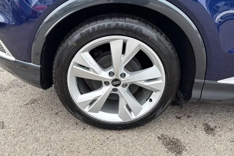 10 of 55 for Audi Q4 e-tron Q4 S line 40 e-tron 150,00 kW