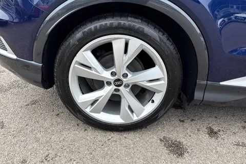 11 of 55 for Audi Q4 e-tron Q4 S line 40 e-tron 150,00 kW