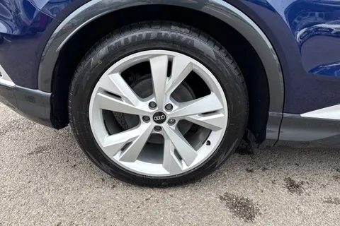 12 of 55 for Audi Q4 e-tron Q4 S line 40 e-tron 150,00 kW