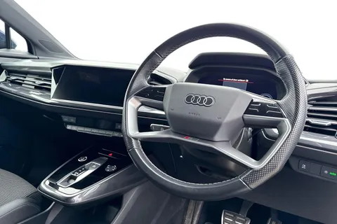 18 of 55 for Audi Q4 e-tron Q4 S line 40 e-tron 150,00 kW