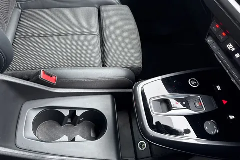 23 of 55 for Audi Q4 e-tron Q4 S line 40 e-tron 150,00 kW