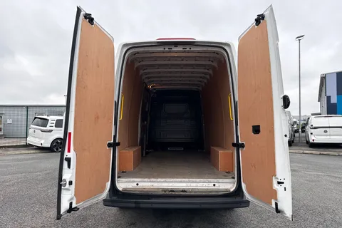 DG25EHX Volkswagen Crafter 2.0 TDI 163PS HDE Commerce Plus High Roof Van Thumbnail #8