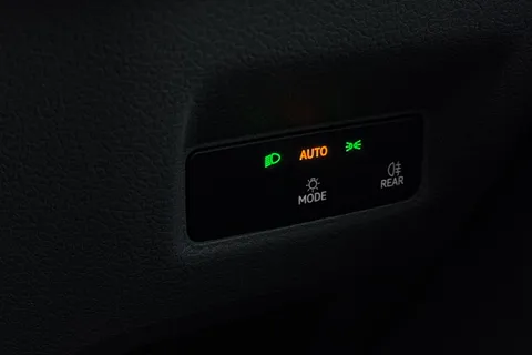 DG25EHX Volkswagen Crafter 2.0 TDI 163PS HDE Commerce Plus High Roof Van Thumbnail #42