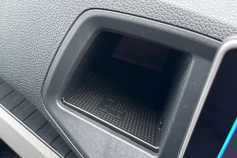 DG25EHX Volkswagen Crafter 2.0 TDI 163PS HDE Commerce Plus High Roof Van Thumbnail #44