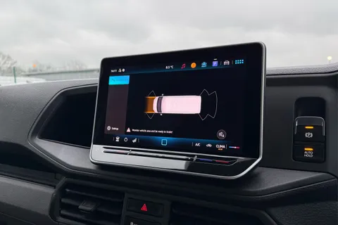 DG25EHX Volkswagen Crafter 2.0 TDI 163PS HDE Commerce Plus High Roof Van Thumbnail #51