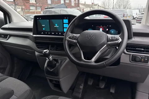 MF25JKZ Volkswagen Transporter 2.0 TDI 150 Commerce Plus Van Thumbnail #13