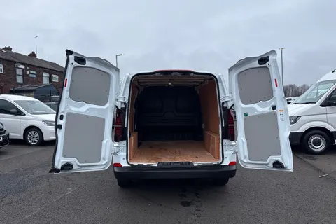 MF25JKZ Volkswagen Transporter 2.0 TDI 150 Commerce Plus Van Thumbnail #32