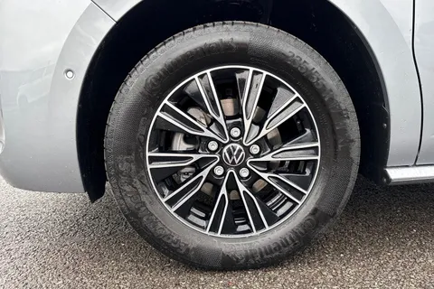 DC75XOH Volkswagen California Coast T7 SWB 150 PS DSG - Parking Heater/ Tow Pack Thumbnail #13