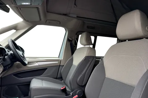 DC75XOH Volkswagen California Coast T7 SWB 150 PS DSG - Parking Heater/ Tow Pack Thumbnail #16