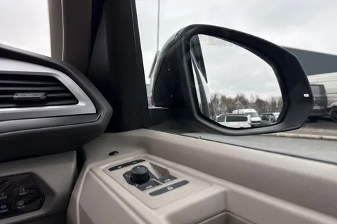 DC75XOH Volkswagen California Coast T7 SWB 150 PS DSG - Parking Heater/ Tow Pack Thumbnail #21