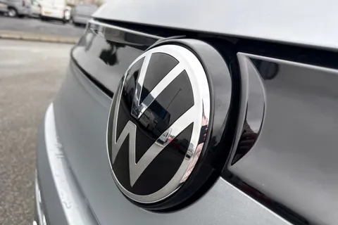 DC75XOH Volkswagen California Coast T7 SWB 150 PS DSG - Parking Heater/ Tow Pack Thumbnail #30