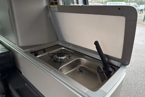 DC75XOH Volkswagen California Coast T7 SWB 150 PS DSG - Parking Heater/ Tow Pack Thumbnail #40