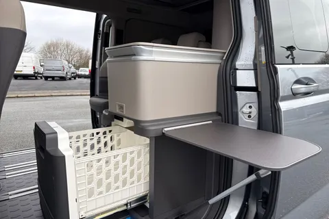 DC75XOH Volkswagen California Coast T7 SWB 150 PS DSG - Parking Heater/ Tow Pack Thumbnail #42