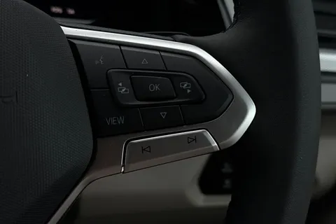 DC75XOH Volkswagen California Coast T7 SWB 150 PS DSG - Parking Heater/ Tow Pack Thumbnail #47