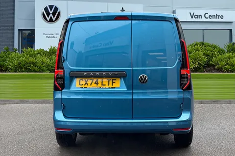 CX74LTF Volkswagen Caddy 2.0 TDI C20 Commerce Pro SWB Euro 6 (s/s) 5dr Thumbnail #5