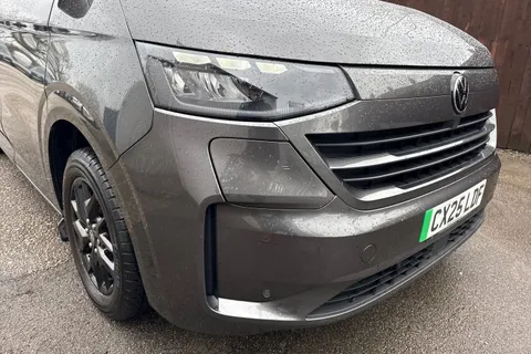 CX25LDF Volkswagen E-Transporter T32 65kWh Commerce Pro Auto RWD SWB 5dr Thumbnail #8