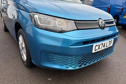 CX74LTF Volkswagen Caddy 2.0 TDI C20 Commerce Pro SWB Euro 6 (s/s) 5dr Thumbnail #10