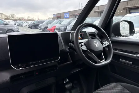 CX26HXR Volkswagen Id. Buzz Cargo Pro 79kWh Commerce Panel Van 5dr Electric Auto 4Motion (340 ps) Thumbnail #18