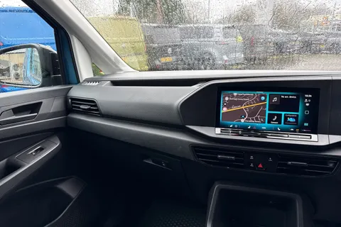 CX74LTF Volkswagen Caddy 2.0 TDI C20 Commerce Pro SWB Euro 6 (s/s) 5dr Thumbnail #21