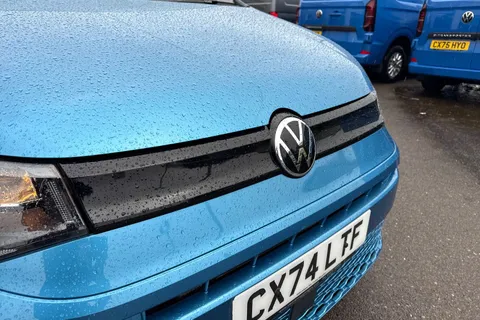 CX74LTF Volkswagen Caddy 2.0 TDI C20 Commerce Pro SWB Euro 6 (s/s) 5dr Thumbnail #26