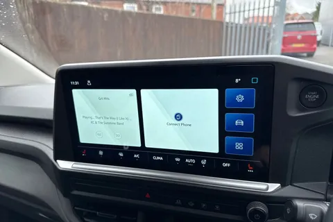 CX25LDF Volkswagen E-Transporter T32 65kWh Commerce Pro Auto RWD SWB 5dr Thumbnail #31