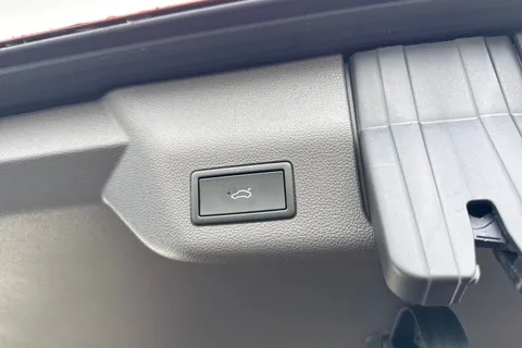 CX26JZR Volkswagen Multivan 2.0 TDI Style MPV 5dr Diesel DSG Euro 6 (s/s) (150 ps) Thumbnail #30