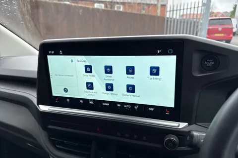 CX25LDF Volkswagen E-Transporter T32 65kWh Commerce Pro Auto RWD SWB 5dr Thumbnail #34