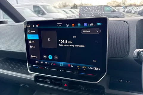 CX75UUH Volkswagen Id. Buzz Cargo Pro 79kWh Commerce Panel Van 5dr Electric Auto 4Motion (340 ps) Thumbnail #37