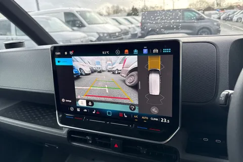 CX75UUH Volkswagen Id. Buzz Cargo Pro 79kWh Commerce Panel Van 5dr Electric Auto 4Motion (340 ps) Thumbnail #40