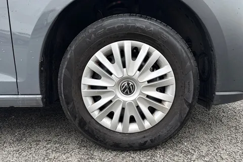 DA25EVP Volkswagen Caddy 2.0 TDI 102PS Commerce Van [Business/Tech Pack] Thumbnail #11