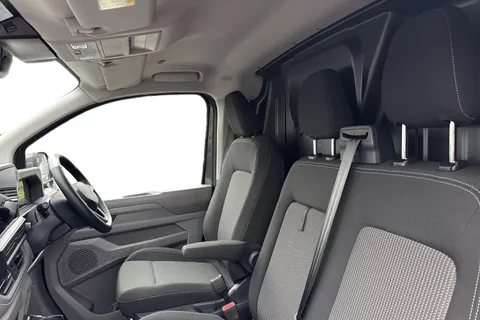 MF75FSG Volkswagen E-Transporter 160kW 65kWh Commerce Pro Van Auto Thumbnail #11