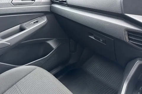 DA25EVP Volkswagen Caddy 2.0 TDI 102PS Commerce Van [Business/Tech Pack] Thumbnail #21