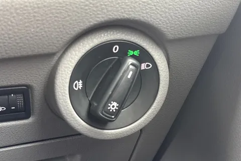 GK72MYB Volkswagen Transporter 2.0TDI 110ps T28 Startline BMT SWB PV Thumbnail #28