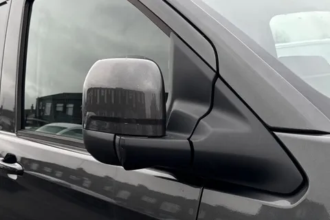 MF75FSG Volkswagen E-Transporter 160kW 65kWh Commerce Pro Van Auto Thumbnail #27