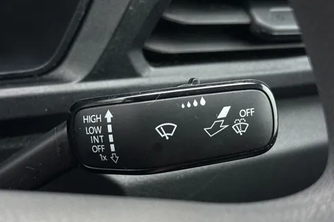 DA25EVP Volkswagen Caddy 2.0 TDI 102PS Commerce Van [Business/Tech Pack] Thumbnail #37