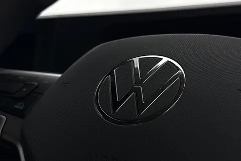 DA25EVP Volkswagen Caddy 2.0 TDI 102PS Commerce Van [Business/Tech Pack] Thumbnail #38