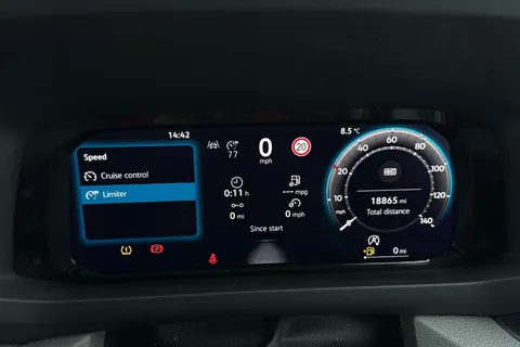 MF74ODT Volkswagen Crafter 2.0TDI (140PS) CR35 MWB Manual Thumbnail #36