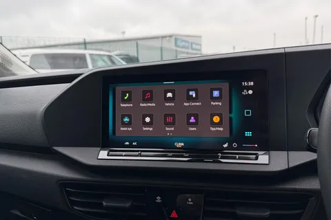 DA25EVP Volkswagen Caddy 2.0 TDI 102PS Commerce Van [Business/Tech Pack] Thumbnail #42