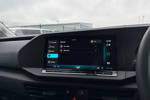 DA25EVP Volkswagen Caddy 2.0 TDI 102PS Commerce Van [Business/Tech Pack] Thumbnail #45