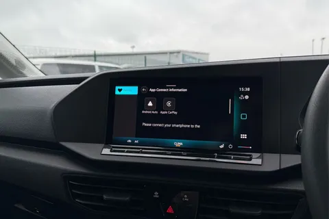 DA25EVP Volkswagen Caddy 2.0 TDI 102PS Commerce Van [Business/Tech Pack] Thumbnail #47