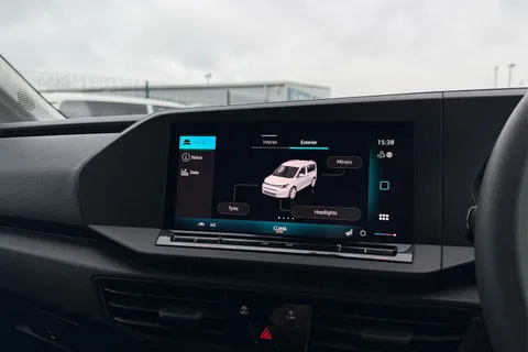 DA25EVP Volkswagen Caddy 2.0 TDI 102PS Commerce Van [Business/Tech Pack] Thumbnail #48