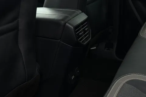 CV74UTS Volkswagen Amarok D/Cab Pick Up Style 2.0 TDI 205 4MOTION Auto Thumbnail #32