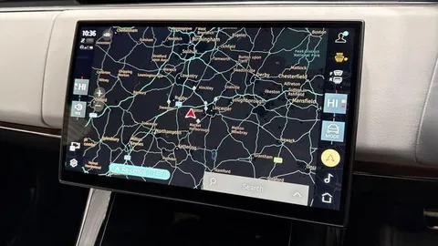 KW25RYX Land Rover Range Rover Sport 3.0 D300 Dynamic SE 5dr Thumbnail #12