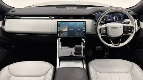 KS74DDV Land Rover Range Rover Sport 3.0 P460e Dynamic SE 5dr Thumbnail #10