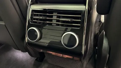 KW25RYX Land Rover Range Rover Sport 3.0 D300 Dynamic SE 5dr Thumbnail #18