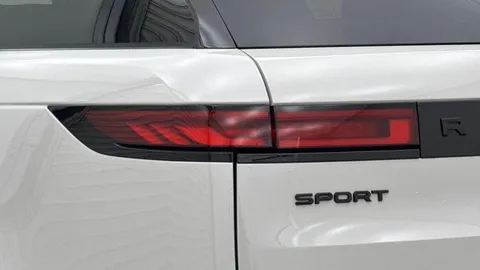 KO74MVF Land Rover Range Rover Sport 3.0 D300 Dynamic SE 5dr Thumbnail #19