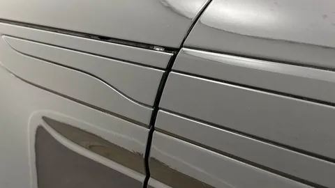 KN74XPX Land Rover Range Rover Evoque 2.0 D200 Dynamic SE 5dr Thumbnail #20