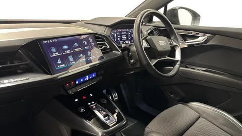 4 of 10 for Audi Q4 e-tron Q4 Sportback S line 40 e-tron 150,00 kW