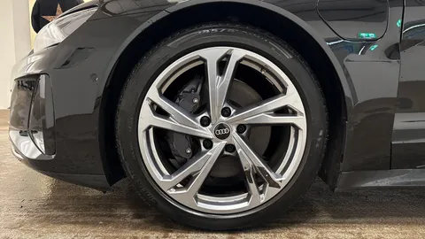 GY72URG Audi e-tron GT GT quattro 350,00 kW Thumbnail #8